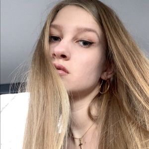 Meet your Posher, Angelica